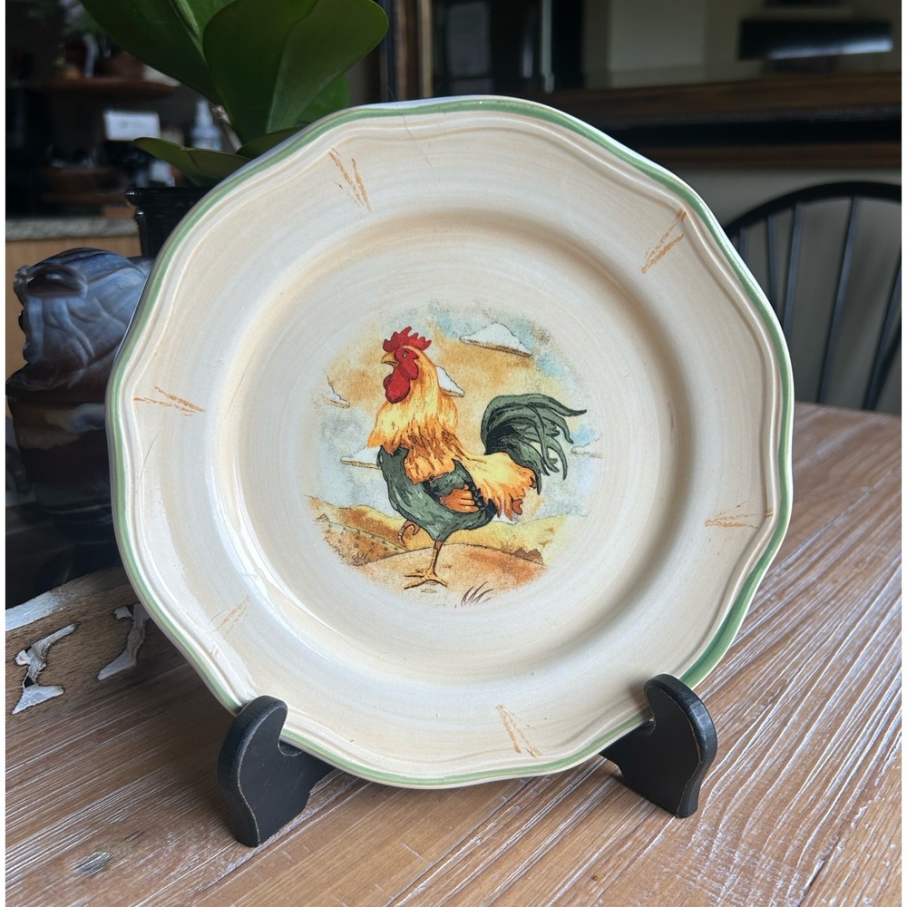 Rooster Motif Ceramic Dinner Plate Gibson